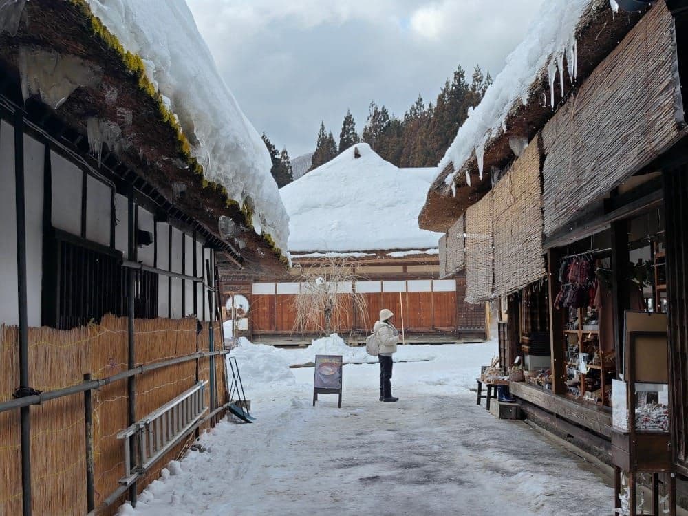 Ouchi-juku in Winter — A Snow-Capped Thatched-Roof Village That Feels Like Stepping Into Edo-Period Japan